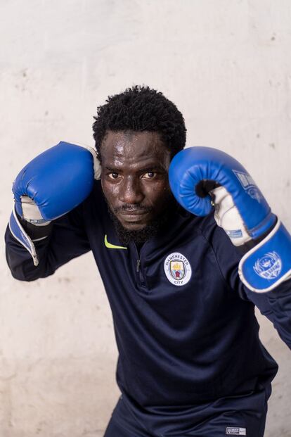 Yolo Ndiaye, 20 años. Dicen que un pariente lejano de Battling Siki, Massar Diop, también entrena en el gimnasio de Guisse Mamadou.