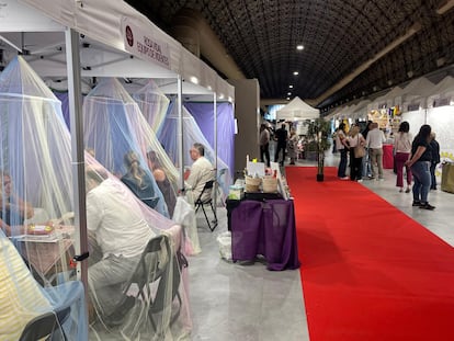 Feria de Esoterismo de la estación de Chamartín en Madrid