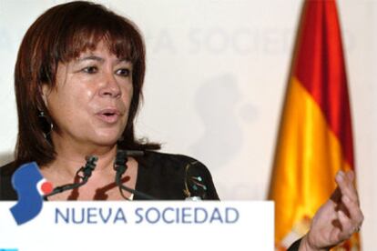 La ministra Narbona, en el foro Nueva Sociedad.