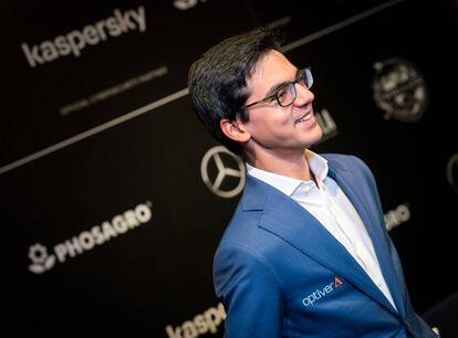 Anish Giri sale del escenario el pasado marzo en Yekaterimburgo (Rusia), durante el Torneo de Candidatos
