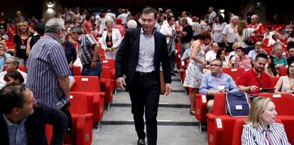 Tom&aacute;s G&oacute;mez reuni&oacute;n del comit&eacute; regional de los socialistas madrile&ntilde;os. 