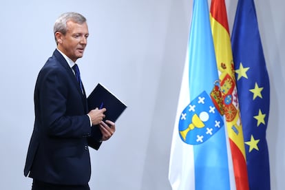 El presidente de la Xunta, Alfonso Rueda, tras su reunión con el Presidente del Gobierno, Pedro Sánchez, en el Palacio de la Moncloa, el pasado septiembre.