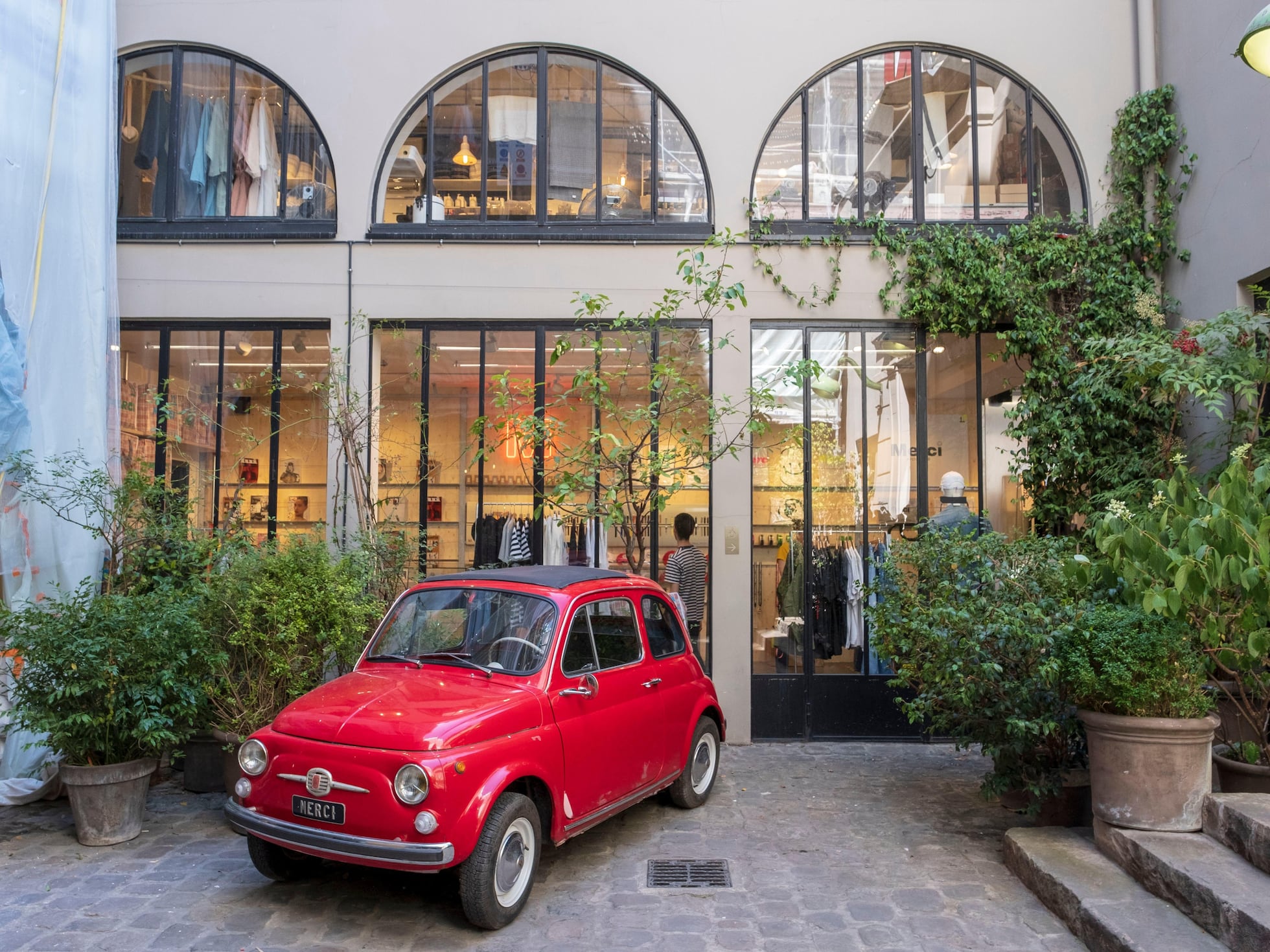 Merci2 Abre Merci2, la nueva tienda parisina para comprar sin culpa | Moda | S ...