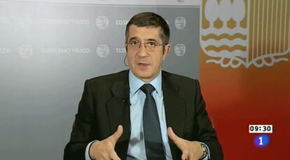 Patxi López, durante la entrevista en TVE.