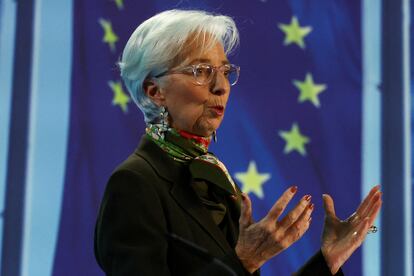 Christine Lagarde se dirige a los periodistas el jueves pasado en Francfort.