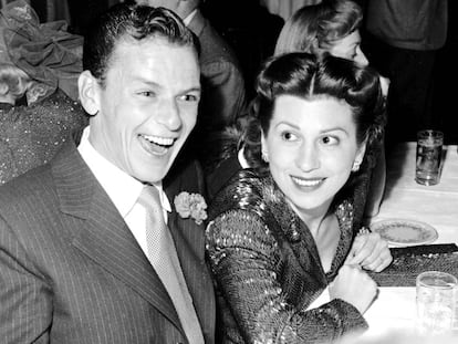 Frank Sinatra y su mujer Nancy en el Mocambo, en 1949.