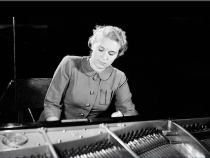 La pianista polaca Halina Czerny-Stefańska en el 4º Concurso Internacional de Piano Frédéric Chopin, en 1949.