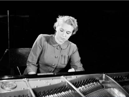 La pianista polaca Halina Czerny-Stefańska en el 4º Concurso Internacional de Piano Frédéric Chopin, en 1949.