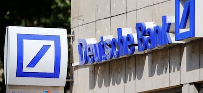 Logo de Deutsche Bank en Colonia.