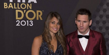 Antonella Roccuzzo y Lionel Messi en la gala del Balón de oro de 2013.