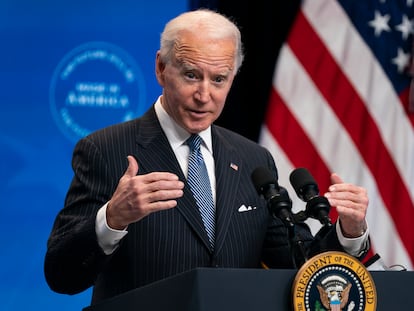 El presidente estadounidense, Joe Biden, en un auditorio de la Casa Blanca.