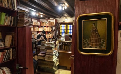 El burro culto, una librería en Ciudad de México para la que se necesita cita previa y que regenta Max Ramos.