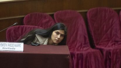 La cuñada del presidente de Perú, Yenifer Paredes, en la Comisión de Fiscalización del Congreso, en Lima, en 2022.