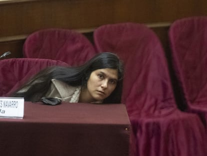 La cuñada del presidente de Perú, Yenifer Paredes, en la Comisión de Fiscalización del Congreso, en Lima, en 2022.