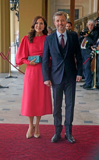 Federico de Dinamarca, heredero al trono de su país, acompañado de su esposa, la princesa Mary.