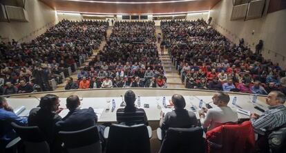 Asamblea del comité de empresa y trabajadores de la planta Campofrío de de Burgos.