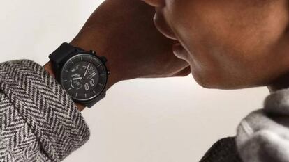 Fossil anuncia un nuevo smartwatch muy atractivo y de gran batería