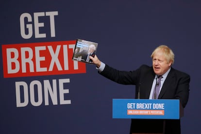 Boris Johnson presenta el programa electoral conservador, con la promesa de concluir el Brexit, el 24 de noviembre de 2019.