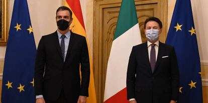 El presidente del Gobierno, Pedro Sánchez, y el primer ministro de Italia, Giuseppe Conte.
 