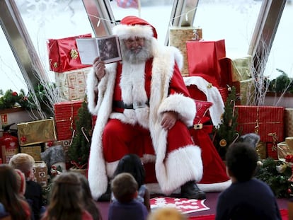 Por que você não deve ameaçar seu filho dizendo que o Papai Noel não vai trazer presentes