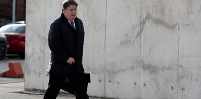 El exvicepresidente de Bankia y presidente de Bancaja, José Luis Olivas, a la llegada al juicio por la salida a Bolsa de Bankia que se ha reanudado hoy.