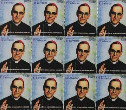 Sellos postales conmemorativos de la beatificaci&oacute;n de monse&ntilde;or Romero