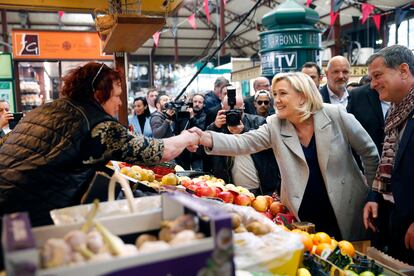 La candidata de Reagrupación Nacional, Marine Le Pen, en un acto electoral en Narbona (Francia), el pasado 8 de abril.