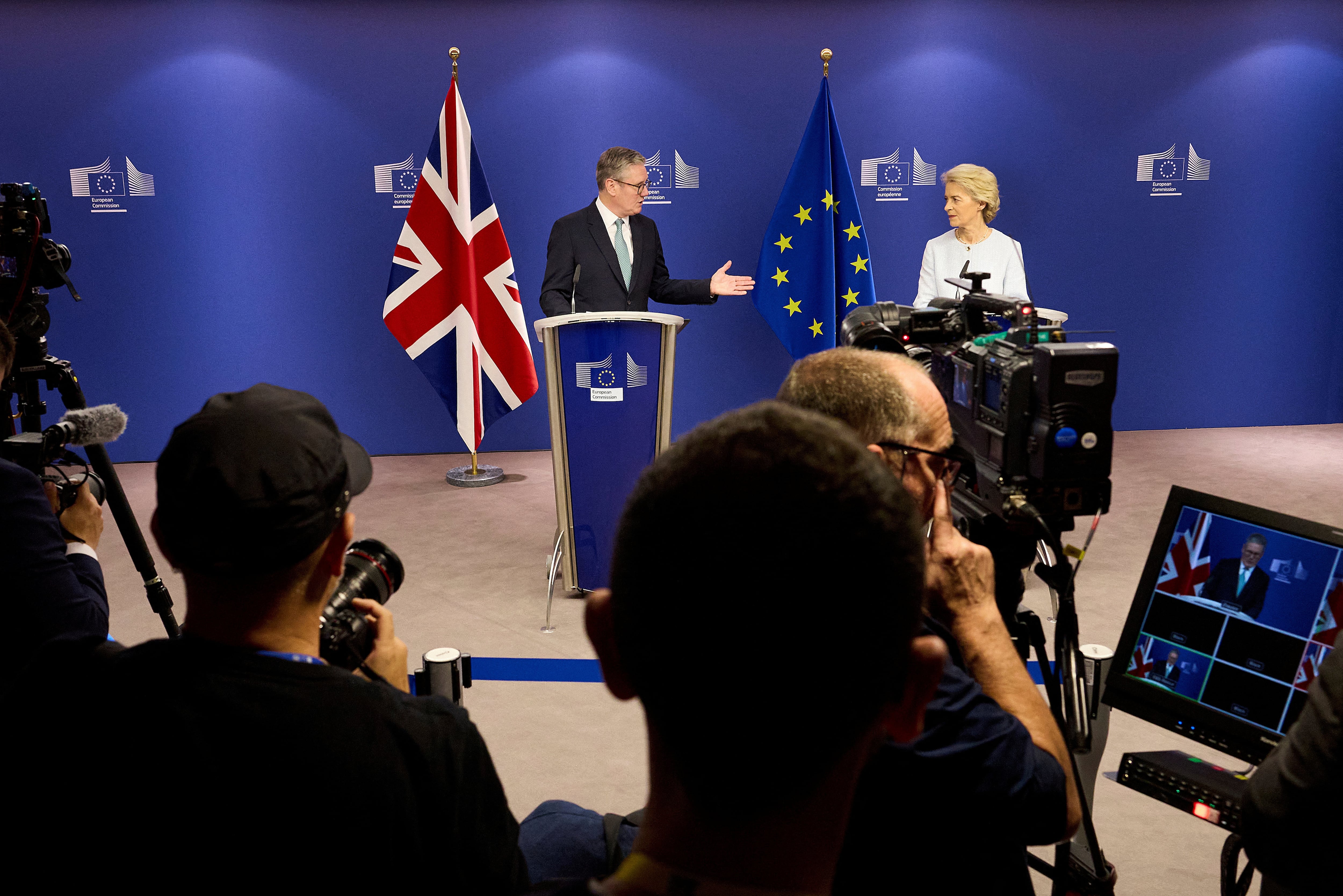 Von der Leyen y Starmer apuestan por estrechar la cooperación entre la UE y el Reino Unido en la era pos-Brexit