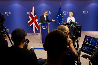 Keir Starmer y Ursula von der Leyen