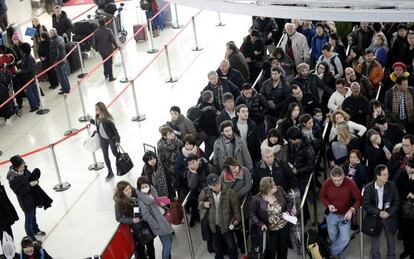 Colas en el aeropuerto JFK el pasado viernes.