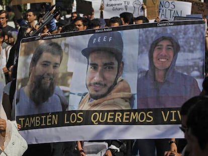 Protesto em Guadalajara no dia 22 de março contra o desaparecimento dos estudantes