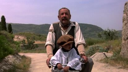 Los dos protagonistas, en otro fotograma del filme.