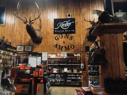 Tiroteo en Texas: Interior de Oasis, la armería donde el estudiante Salvador Ramos, de 18 años, adquirió el armamento con el que disparó y mató a 19 niños y dos profesores