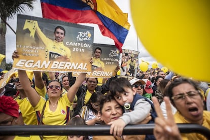 Seguidores de Egan en Zipaquirá durante la última etapa del Tour.