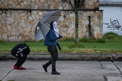 Más allá de la elección del rector, la universidad vive tensión por las propuestas de reformas a los códigos estudiantil y docente, y a los posgrados, que sectores de la comunidad ven como un giro hacia una institución más orientada hacia lo empresarial.