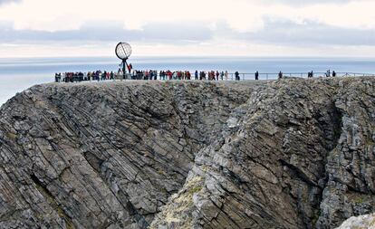 Turistas en Cabo Norte (Noruega).