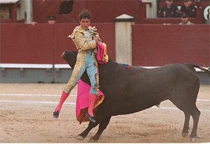 Cogida de Antonio Barrera en la Feria de San Isidro, el pasado 25 de junio.