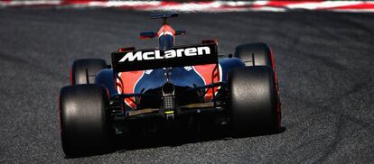 El McLaren de Vandoorne rueda en Montmeló.