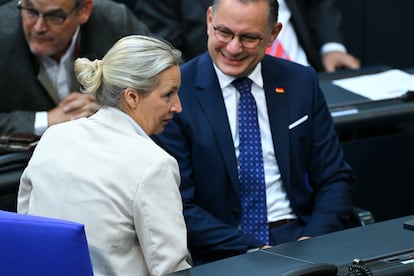 Alice Weidel y Tino Chrupalla, colíderes del partido Alternativa para Alemania (AfD), en una sesión parlamentaria el pasado jueves.
