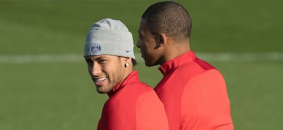 Neymar y Mbappé en un entrenamiento del PSG