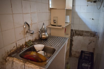 The kitchen in the squatter home.