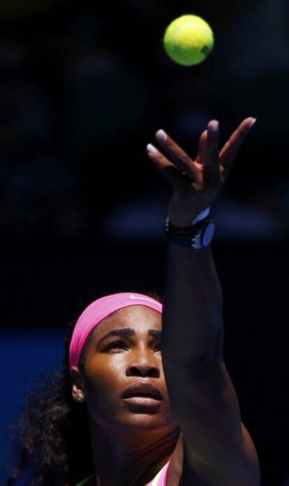 Serena Williams en su encuentro contra la rusa Vera Zvonareva en el Abierto de Australia.