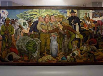 Mural Gloriosa victoria, de Diego Rivera, que durante más de 40 años estuvo desaparecido y se exhibe en una exposición en México.