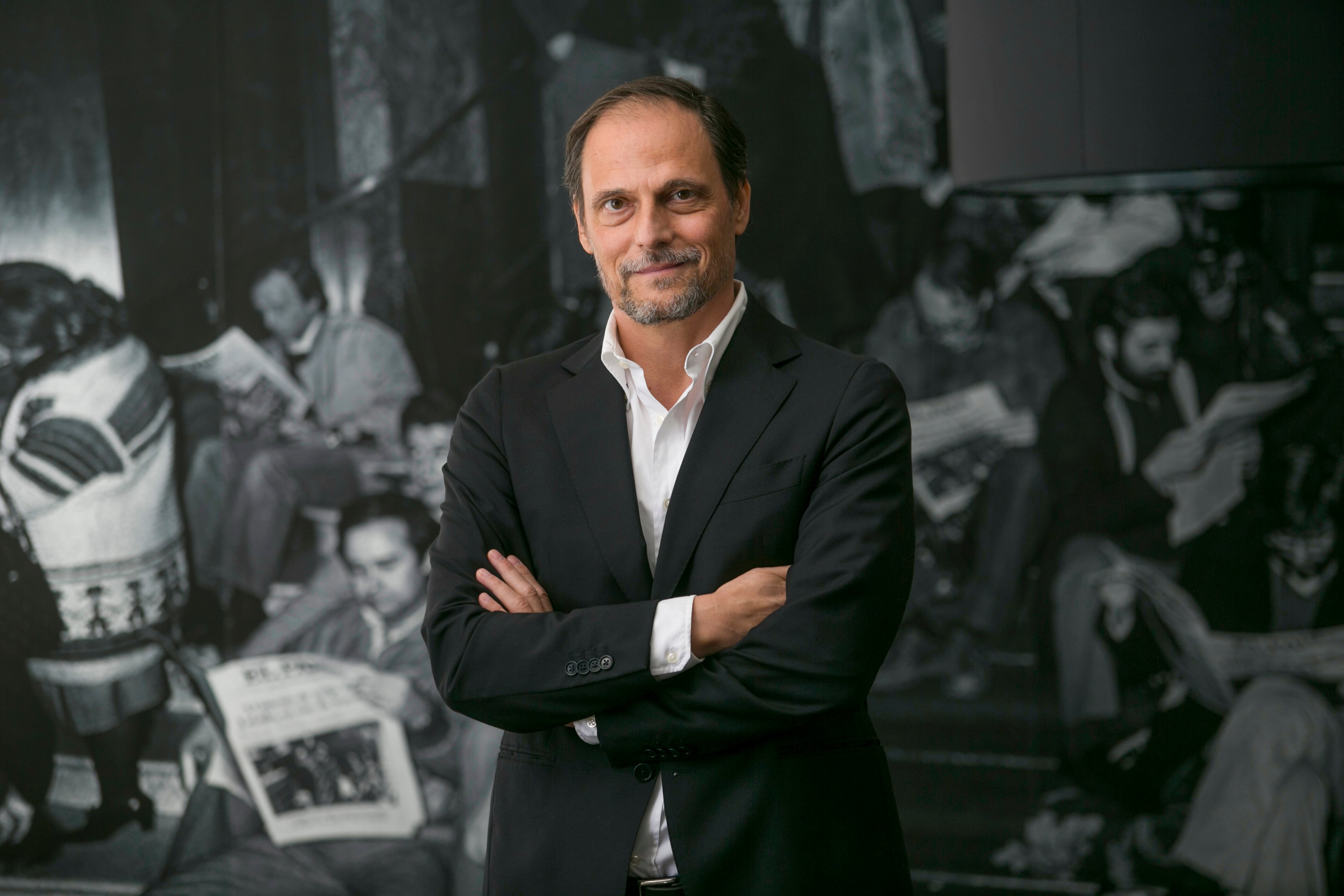 "Jan Martínez Ahrens, nuevo director de EL PAÍS: un cambio de liderazgo que promete transformar el periódico"
