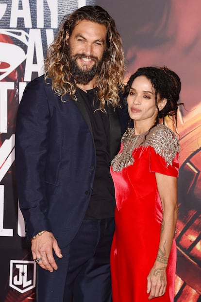 Lisa Bonet tenía 49 años cuando se casó con Jason Momoa, de 37, el año pasado. Al parecer, el intérprete de Juego de Tronos ya se había enamorado platónicamente de ella cuando la vio en la televisión a los ocho años.