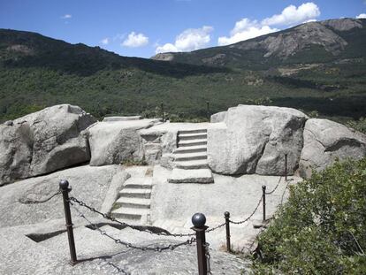 Silla de Felipe II, desde donde se contempla el monasterio de El Escorial. 