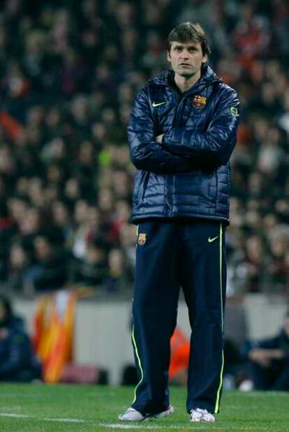 Tito Vilanova durante un partido del Barcelona.