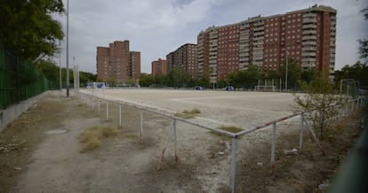 Campo de fútbol del centro Cerro Cabezuelo, en Madrid.