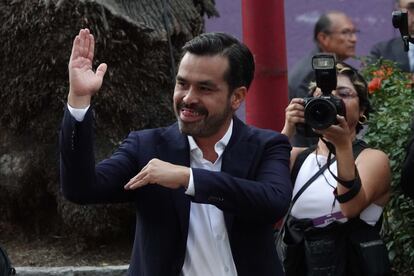 Jorge Álvarez Máynez candidato a la presidencia por Movimiento Ciudadano, durante su llegada al Segundo Debate Presidencial el 28 de abril 2024.