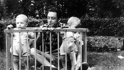 Albert Camus con los gemelos.